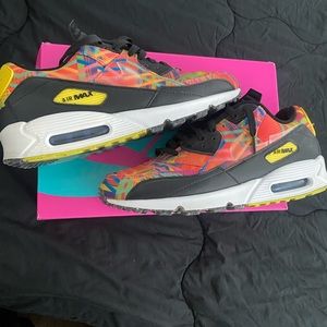 Nike LA Familia Size 12 Men's